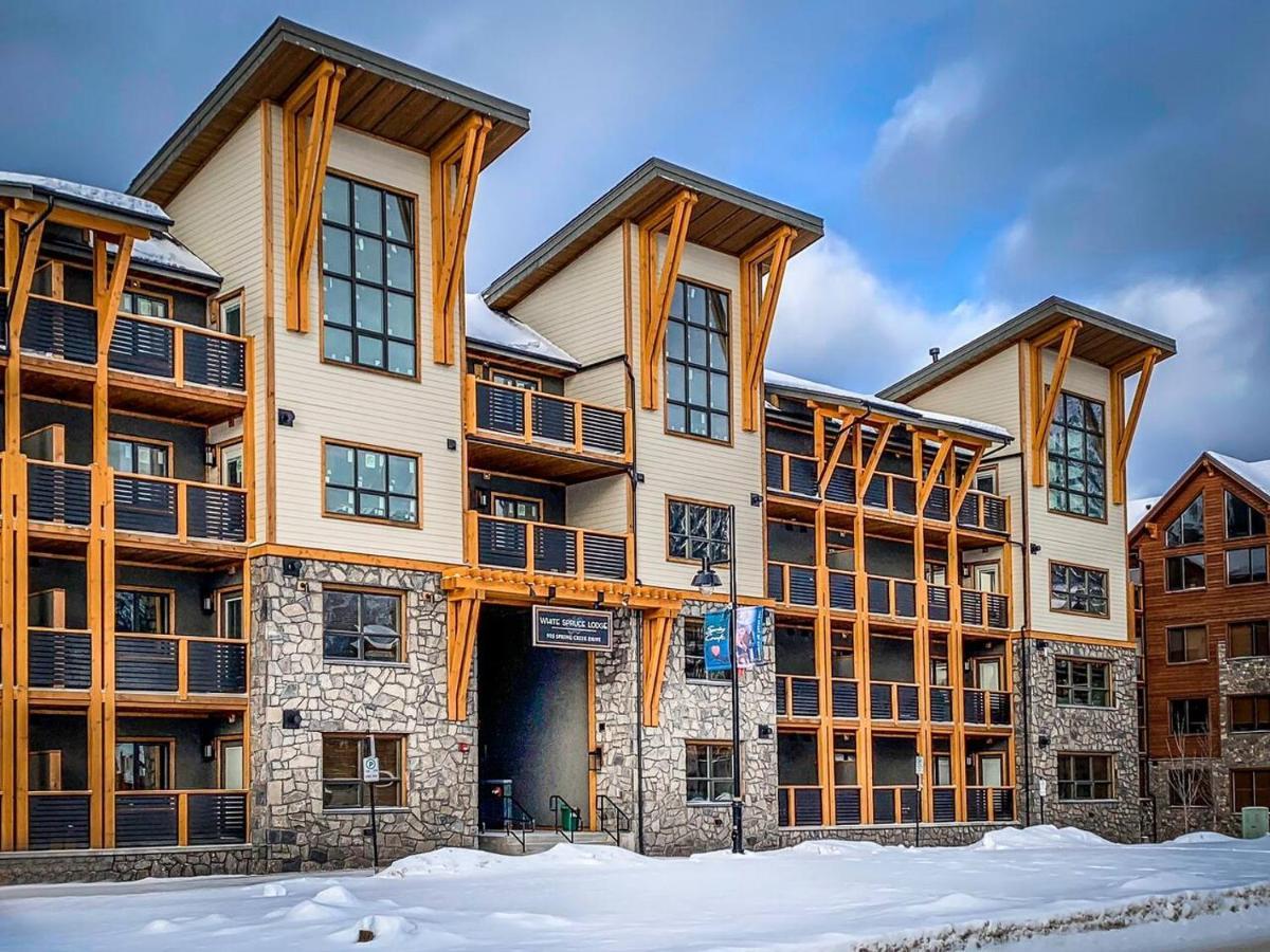 Spring Creek Luxury King One Bedroom At White Spruce Lodge Canmore Kültér fotó