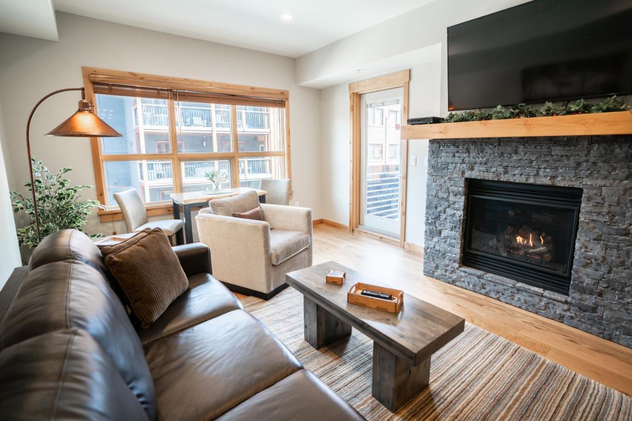 Spring Creek Luxury King One Bedroom At White Spruce Lodge Canmore Kültér fotó
