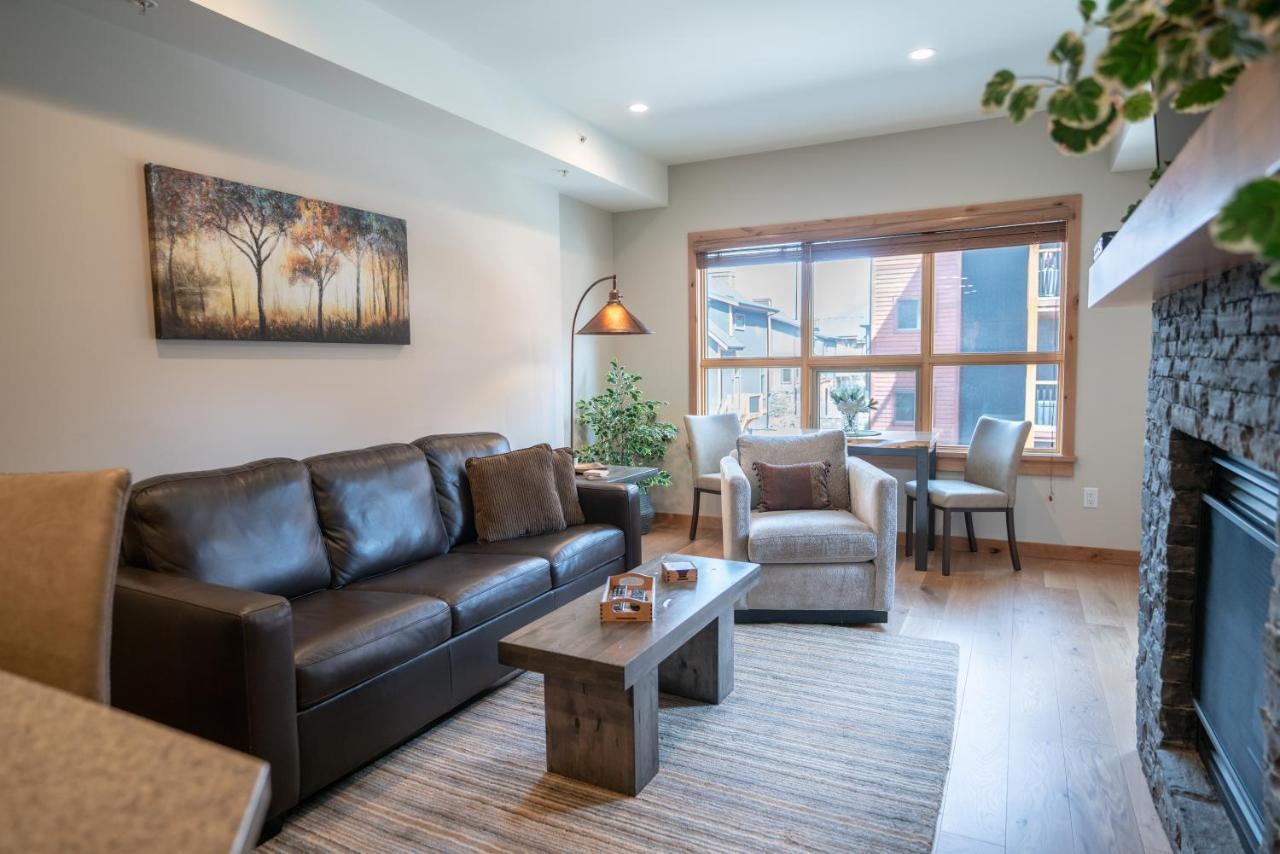 Spring Creek Luxury King One Bedroom At White Spruce Lodge Canmore Kültér fotó